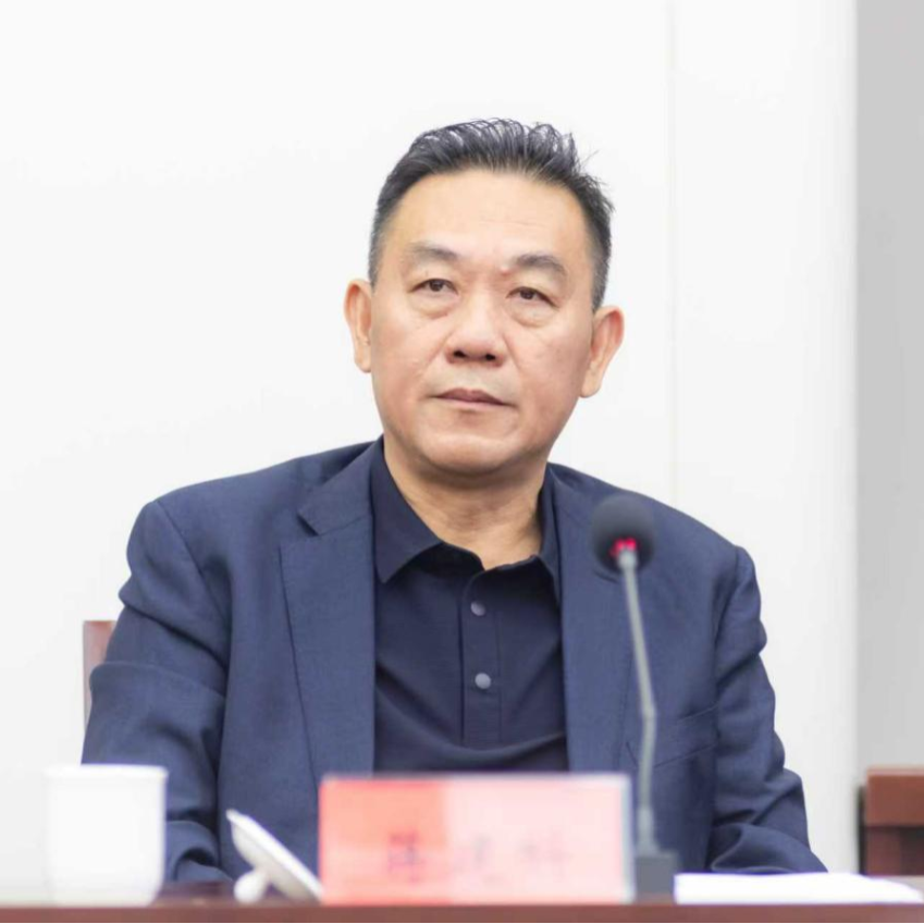 高新高港:融圈强链聚动能 返乡赋能促发展 —— 高港区工商联携手苏州高港商会开展返乡考察活动