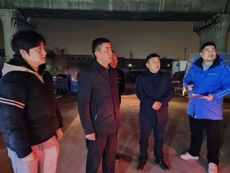 尚百思.jpg